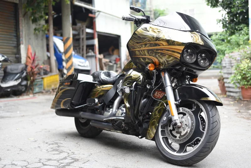 Harley-Davidson 哈雷 鯊魚頭 ROAD GLIDE．第 4 張