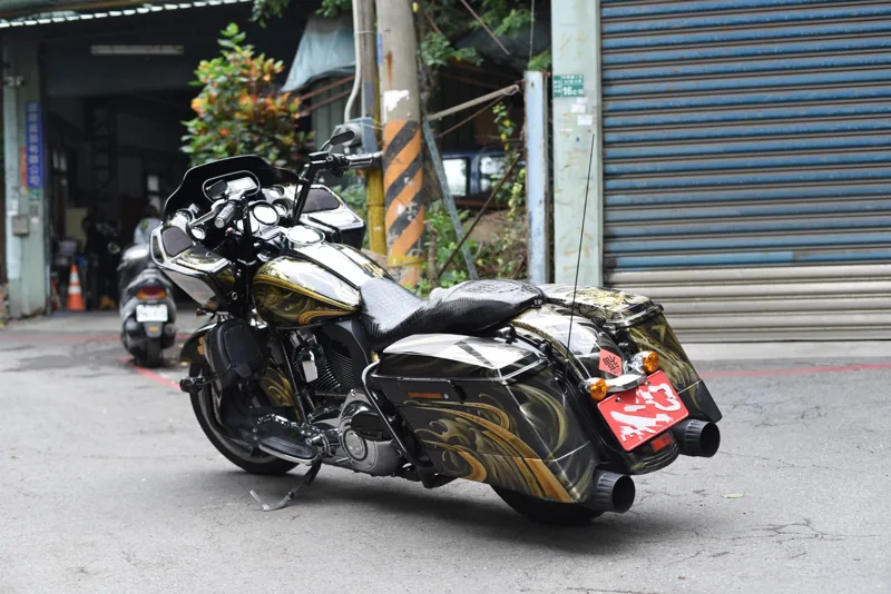 Harley-Davidson 哈雷 鯊魚頭 ROAD GLIDE．第 8 張